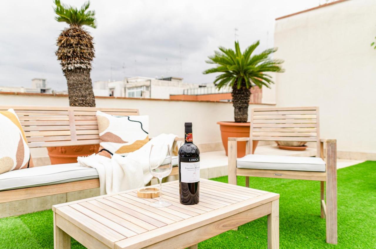 Апартаменти Apulialux Private 100Mq Rooftop Oasis W Jacuzzi Барі Екстер'єр фото